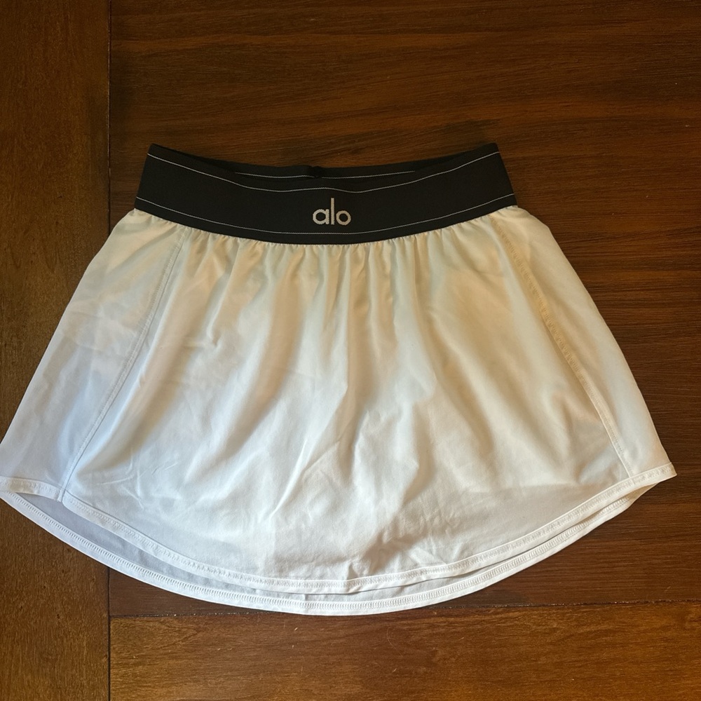 ALO Yoga White Match Point Skirt- XS